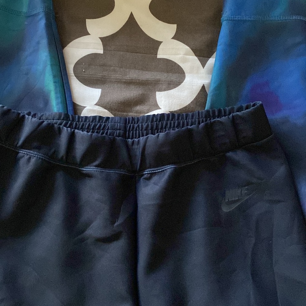 Nike Pants - Picture 3 of 6